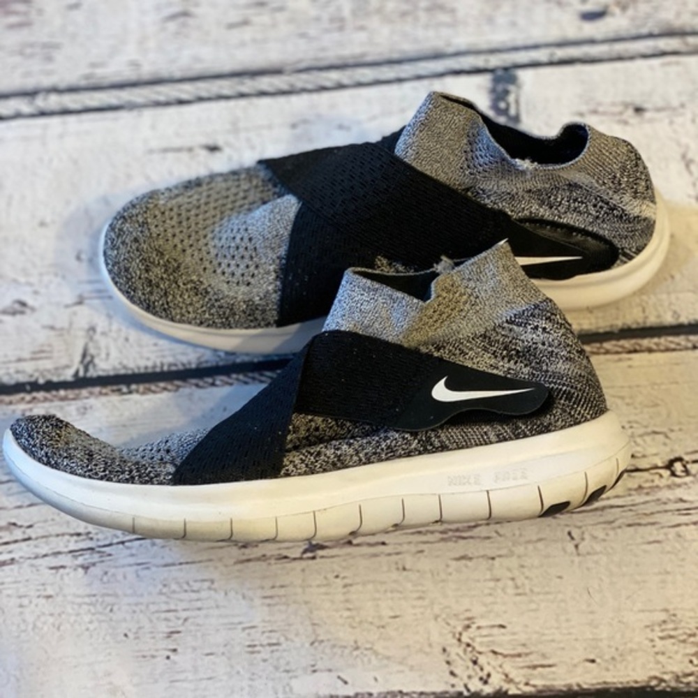 Free Run Motion Flyknit 2017 'Black White' - Picture 11 of 11
